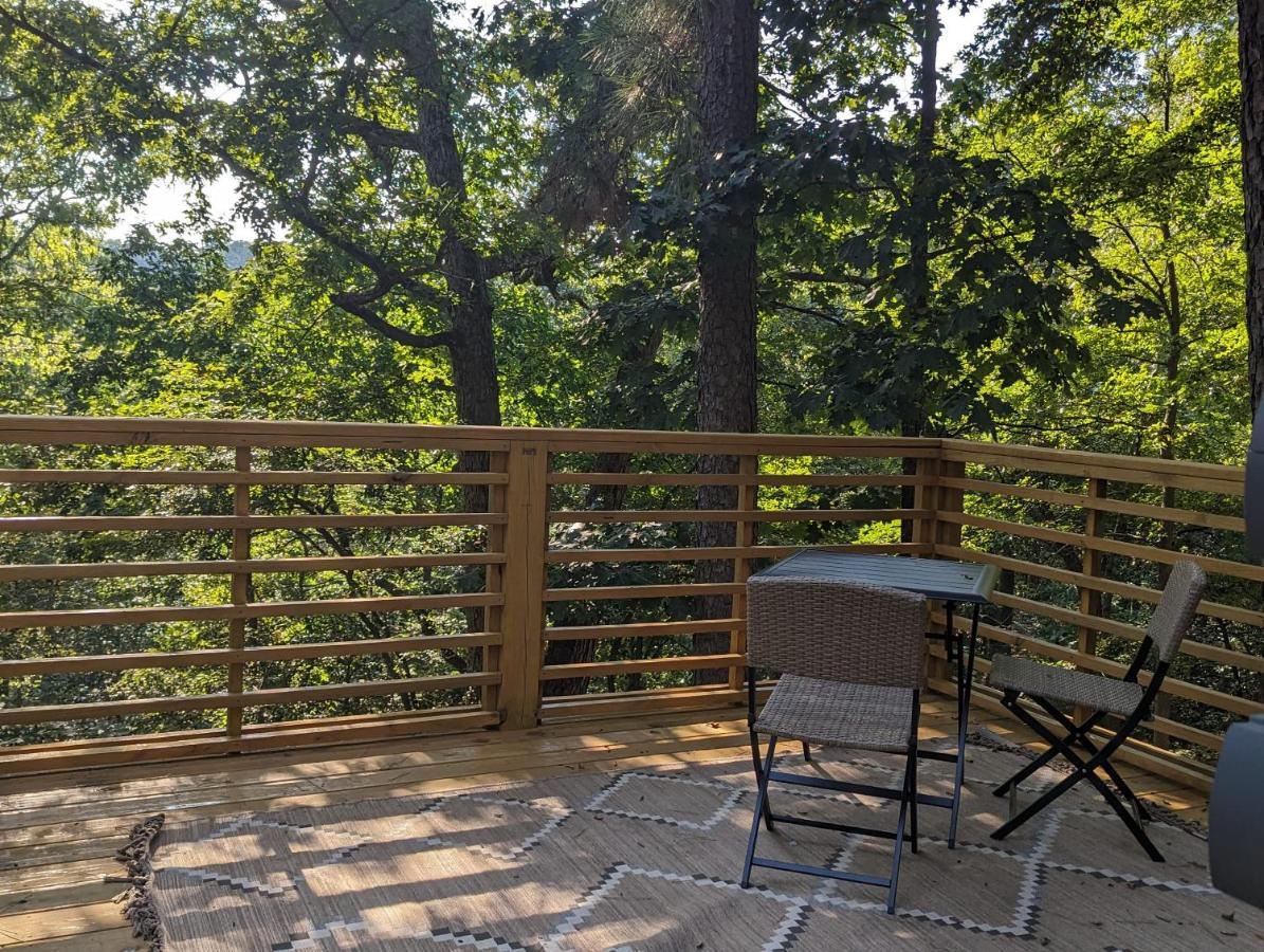 Апартаменты Cabin #6 With Hot Tub Deck And Sunset View At Loblolly Pines Юрика Спрингс Экстерьер фото